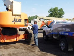 Rermag Com Sites Rermag com Files Uploads 2013 01 Aspen Servicing Crane Rermag Com Sites Rermag com Files Uploads 2013 01 Aspen Servicing Crane