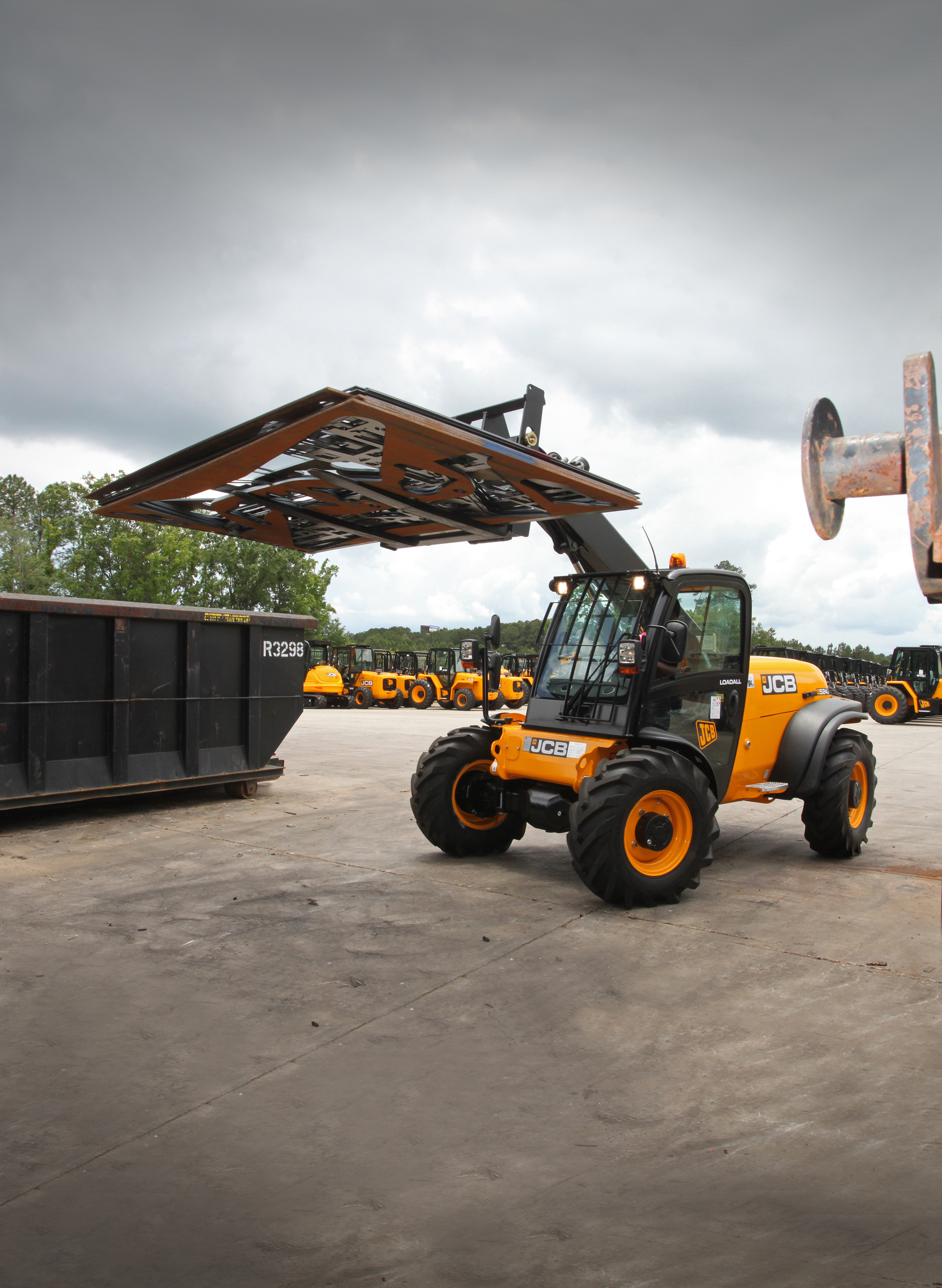 Rermag Com Sites Rermag com Files Uploads 2013 05 Jcb Sustainability 524