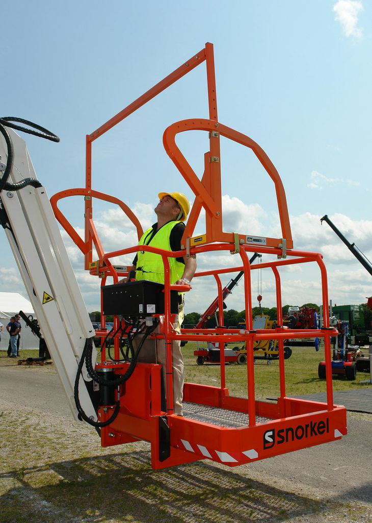 Rermag Com Sites Rermag com Files Uploads 2013 06 Sanctuary Zone Snorkel A46 Jrt