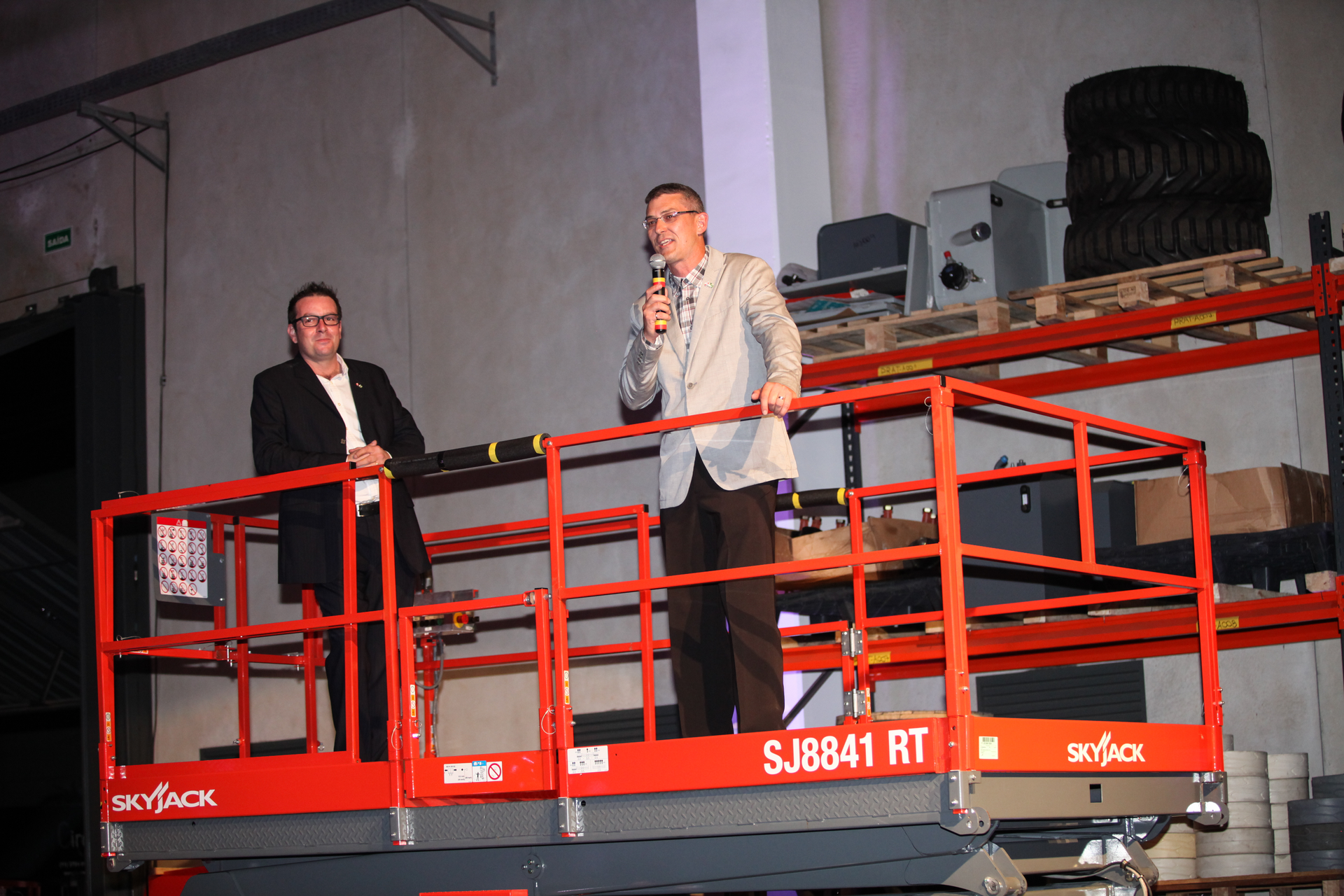 Rermag Com Sites Rermag com Files Uploads 2013 09 Skyfest Brazil2 Boehler