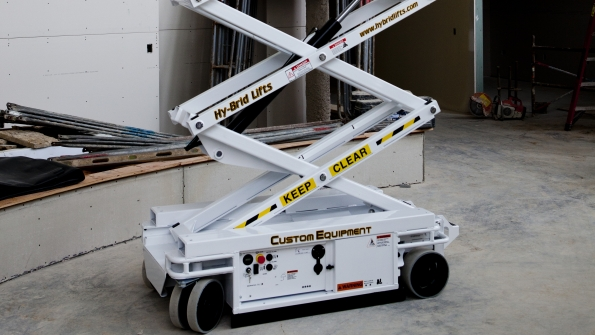 The light weight of the HB1430 facilitates indoor use