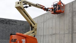 Jones who will take over as Oshkosh CEO Jan 1 led the JLG division from 2010 following Craig Paylor39s departure to 2012 Jones who will take over as Oshkosh CEO Jan 1 led the JLG division from 2010 following Craig Paylor39s departure to 2012