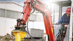 AGC expects solid construction activity into 2016 AGC expects solid construction activity into 2016