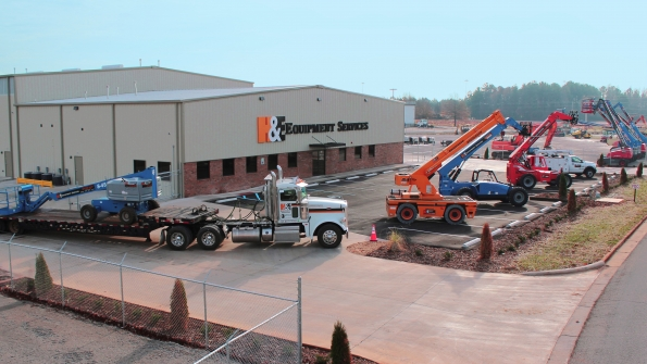 Uncertainty in the economy and oil fields cut into HampE39s distribution business but equipment rentals increased in the fourth quarter and the full year 2015