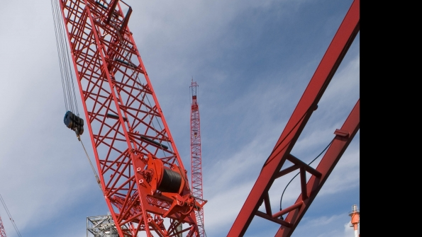 Essex Rental Corp is close to divesting its Essex Crane Rental division but will continue to do business with its Coast Crane Rental subsidiary