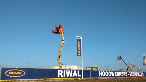 Riwal39s new Rotterdam branch will enable it to expand its rental activity in the port area