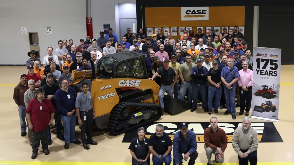Case employees in Wichita Kan with the 300000th skidsteer loadercompact track loader that the 175yearold manufacturer has produced
