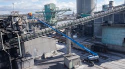 The dual lift capacity XC telescopic booms are designed for heavy lifting The dual lift capacity XC telescopic booms are designed for heavy lifting