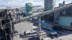 The dual lift capacity XC telescopic booms are designed for heavy lifting The dual lift capacity XC telescopic booms are designed for heavy lifting