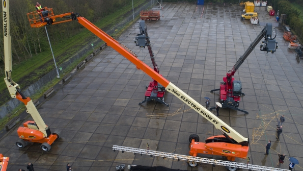 The JLG 1200SJP units converted from diesel to electric power feature a 38meter working height and 23meter horizontal outreach