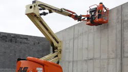 Tobly is focused on the online rental of boomlifts scissorlifts and telehandlers