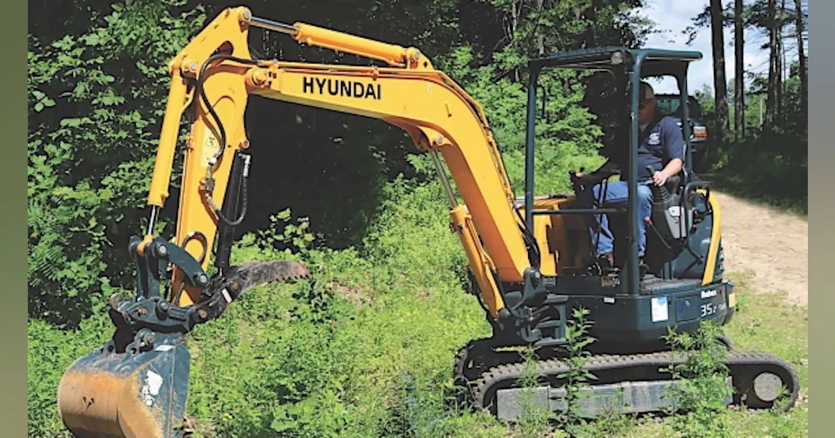 Product of the Week - Hyundai R35Z-9A zero-tail swing excavator ...