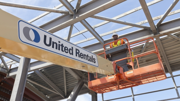 United Rentals Boosts Rental Revenue 13.5 Percent in Second Quarter