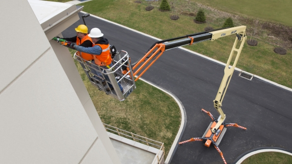 JLG posted strong results in Oshkosh39s fiscal fourth quarter