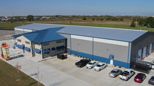 Illini HiReach39s recently build Crown Point Ind headquarters