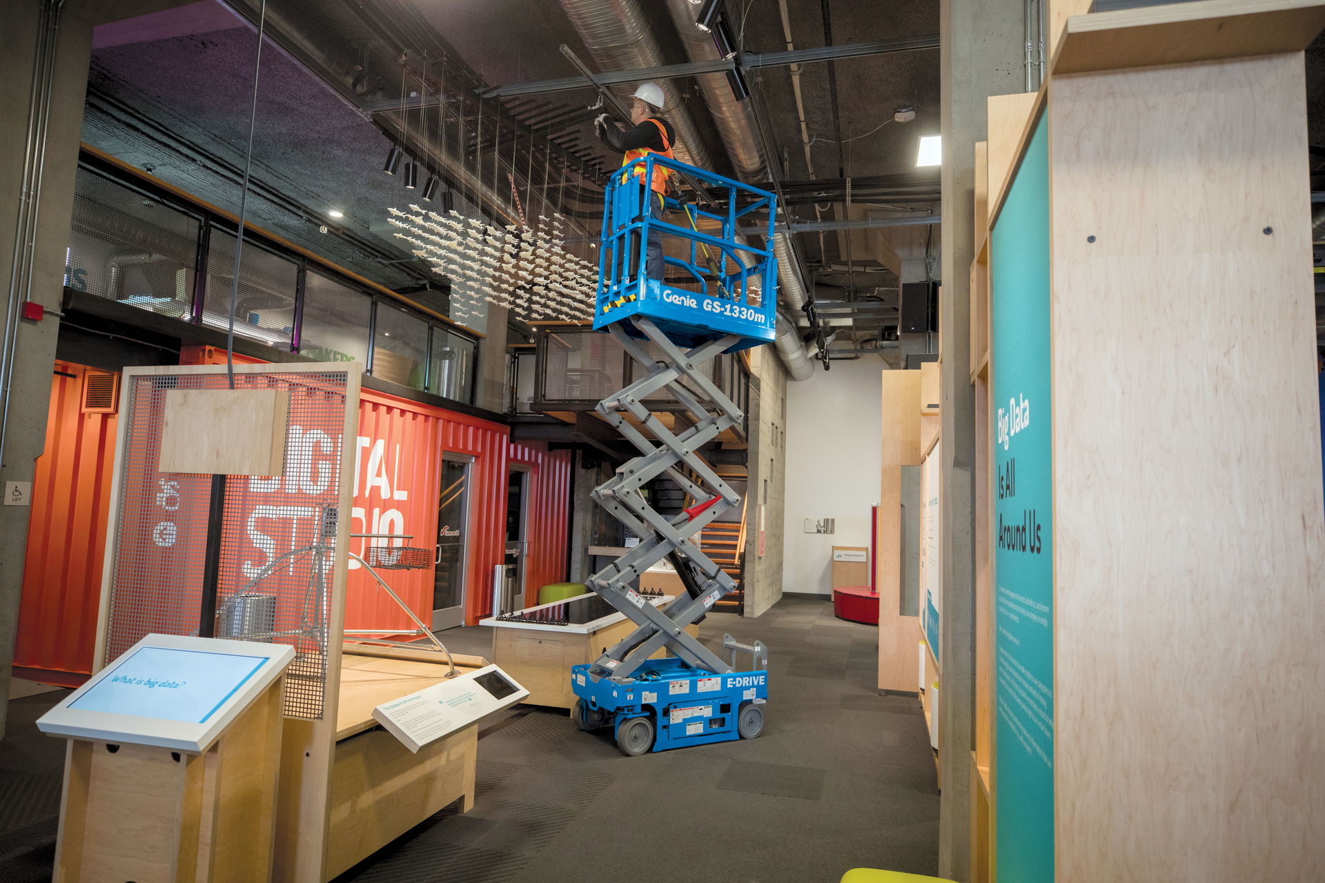 Genie GS-1330m Scissor Lift.jpg