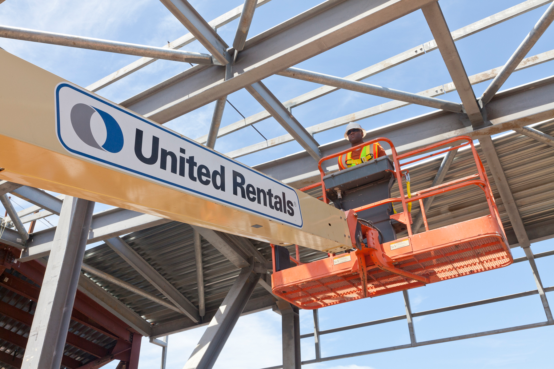United Rentals Full Year Total Revenue Tops 9.35 Billion Rental