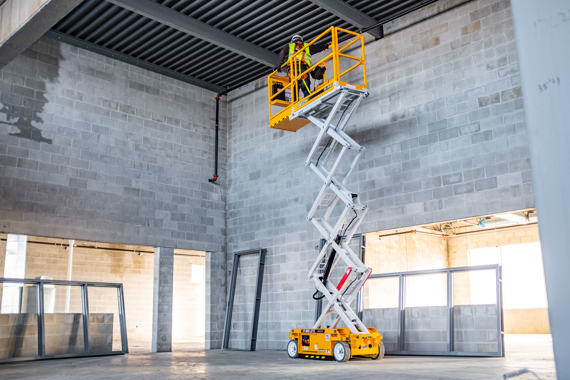 Hy Brid Lifts Ps 1930 3 5e570e9d5829f