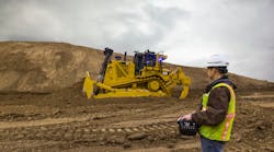 Cat D8 T Remote Control Operation With Command For Dozing