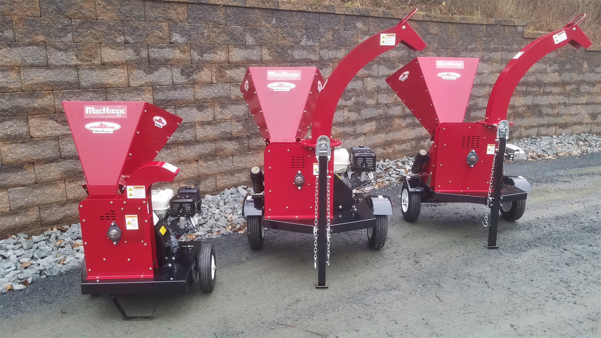 MacKissic Merry Commercial gravity selffeeding wood chippers Rental