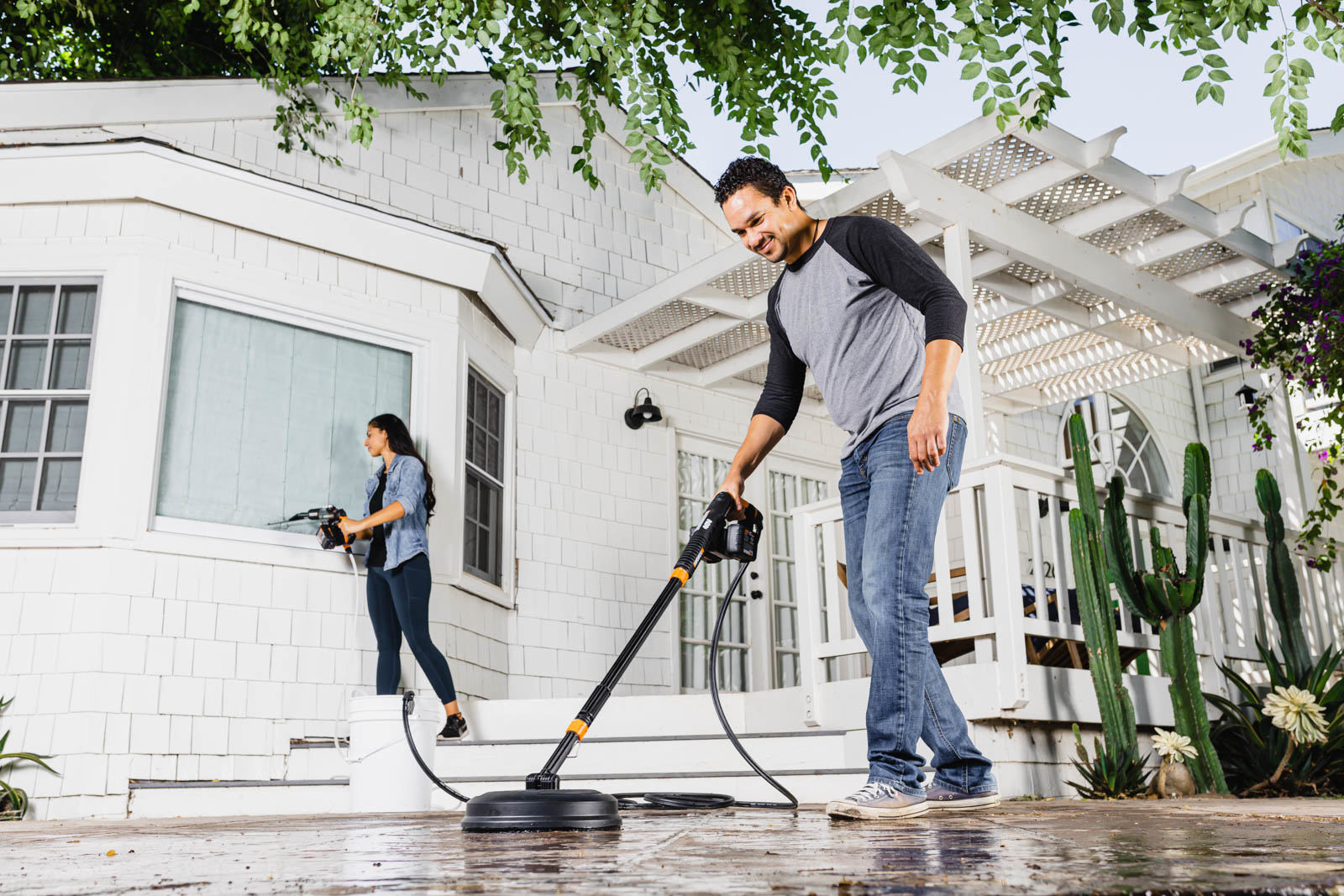 The WORX&circledR; 40V, 725 psi Power Share Hydroshot&trade; ULTRA Portable Power Cleaner is perfect for any spring clean up.