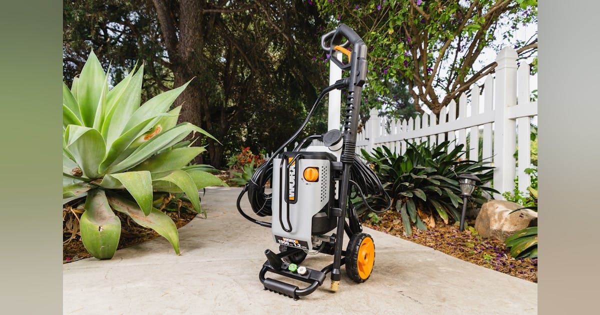 WORXS 1900 psi Electric Pressure Washer Handles Multiple Outdoor