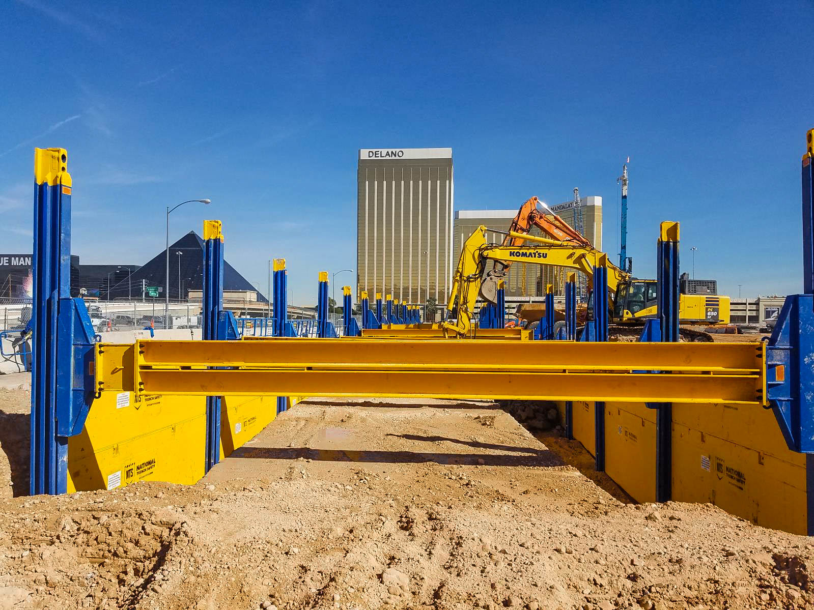 National Trench Safety Las Vegas Raiders 4 61490362a2d85