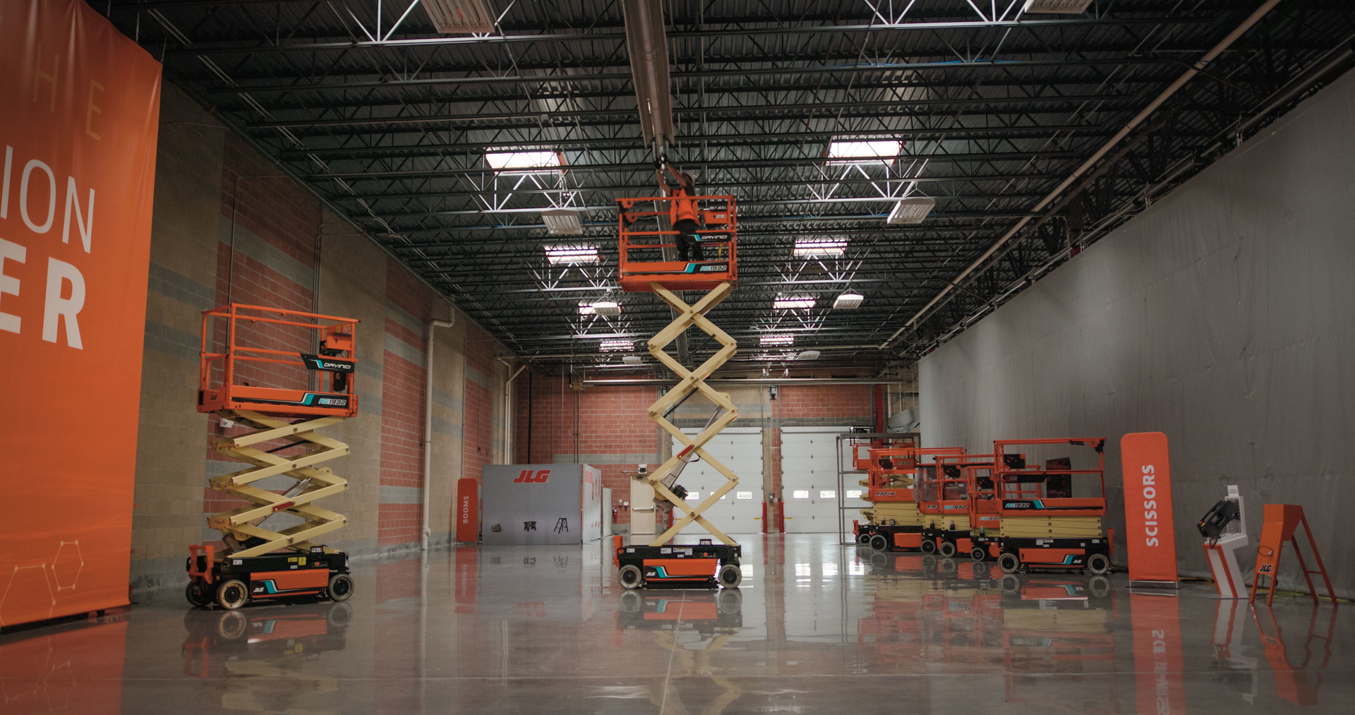 Jlg Da Vinci Ae1932 Scissor Lift 2