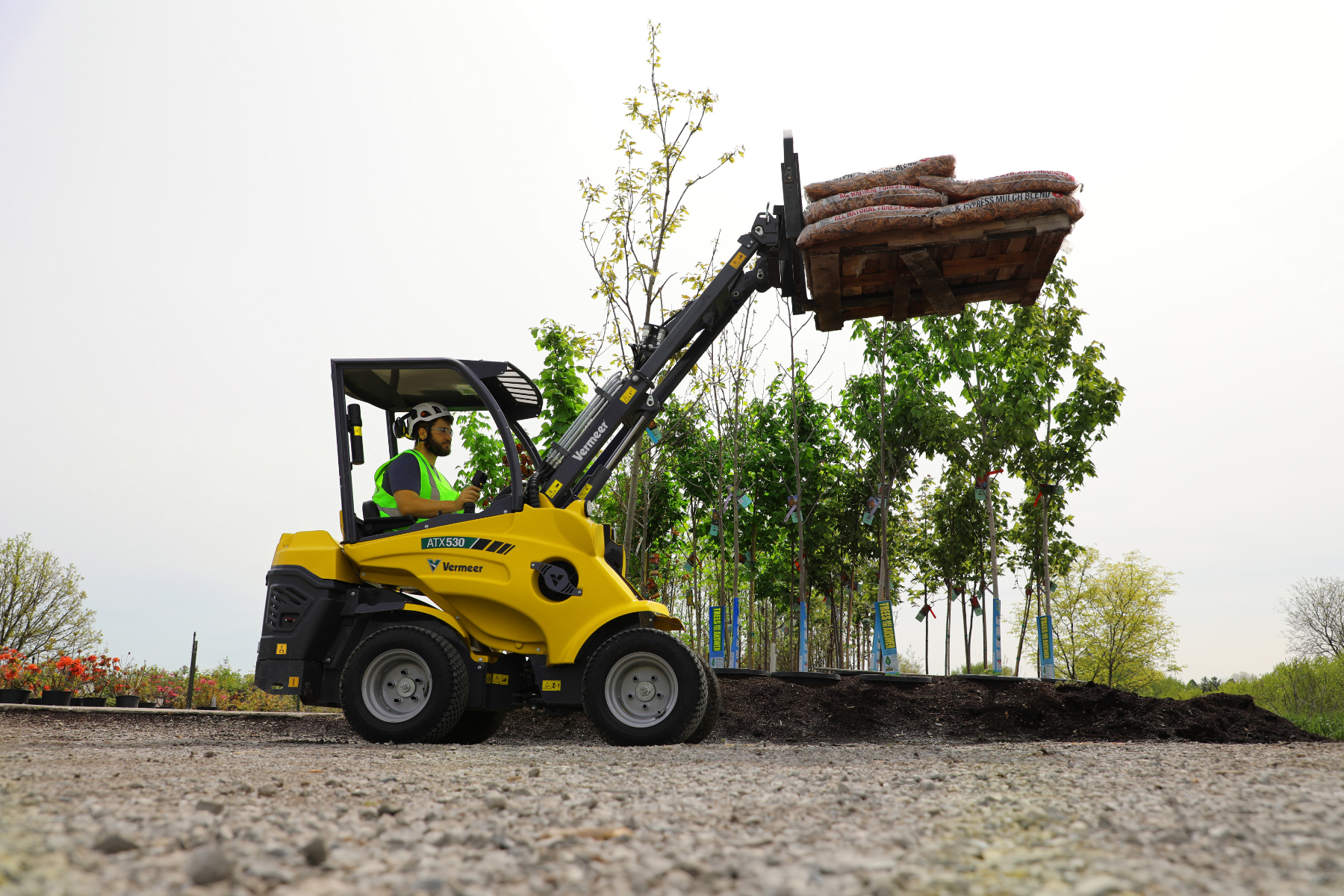 Vermeer ATX530 compact articulated loader
