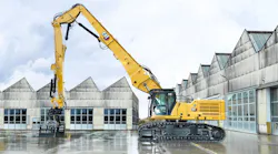 Cat 340 UHD Ultra High demolition excavator