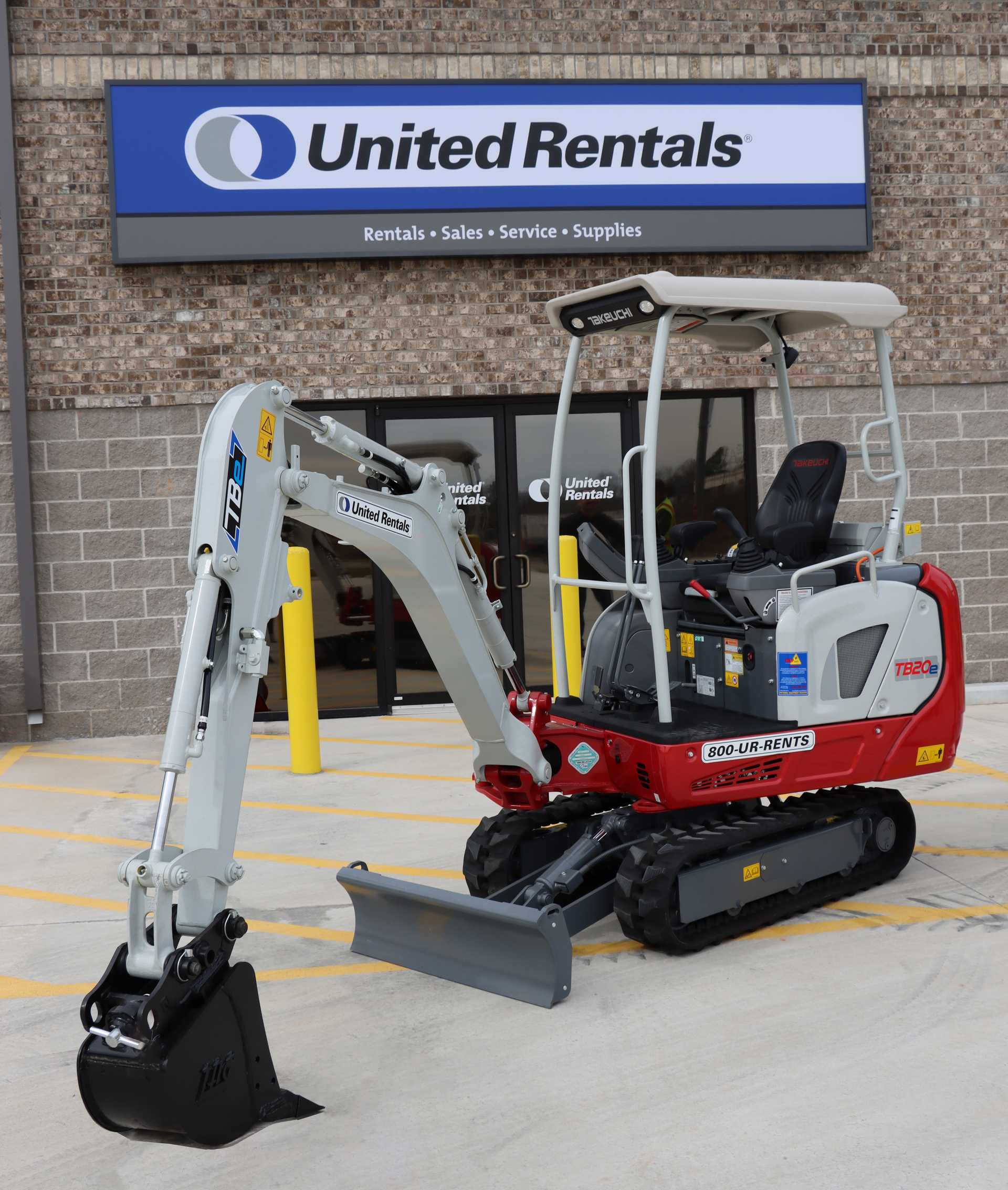 United Rentals Takeuchi Electric Machine 22 61fc8863720fb