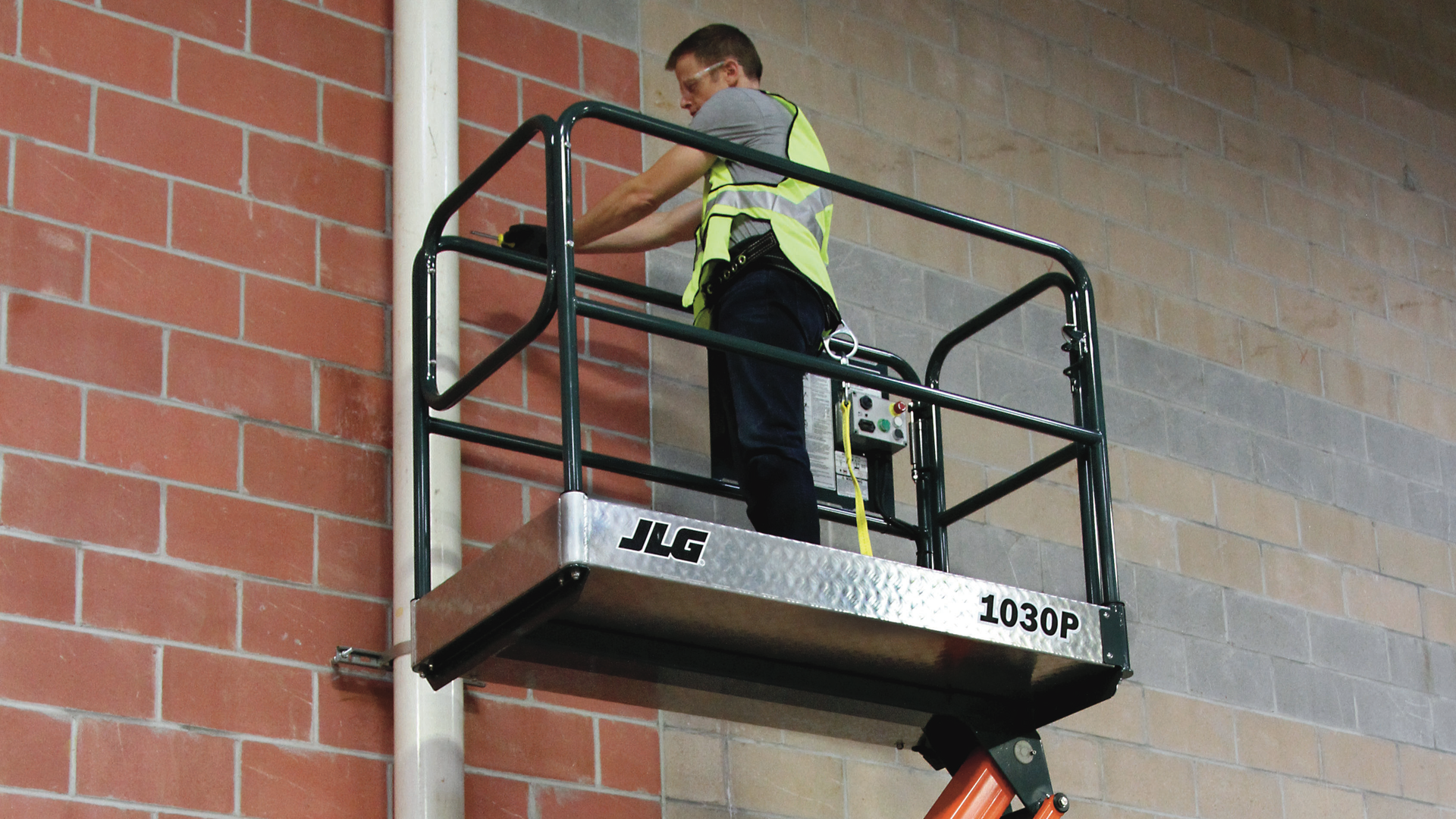 JLG LowLevel Access Lifts Now Available for Purchase Online Rental