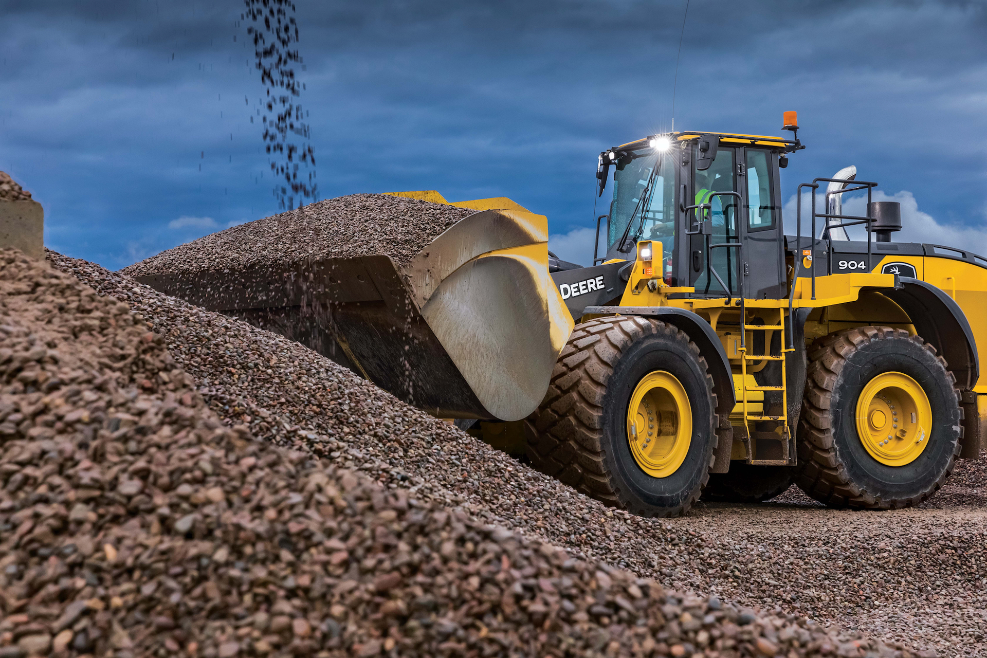 John Deere 904PTier wheel loader