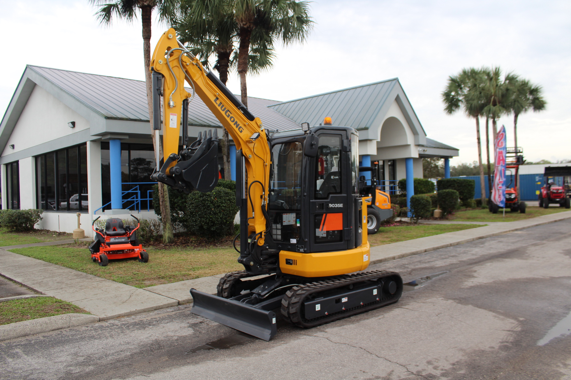 Liu Gong Love Power Equipment 22