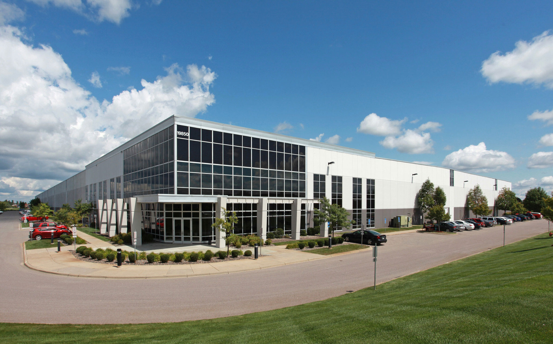 19850 S Diamond Lake Rd Rogers Mn Building Photo 627c32faca68e