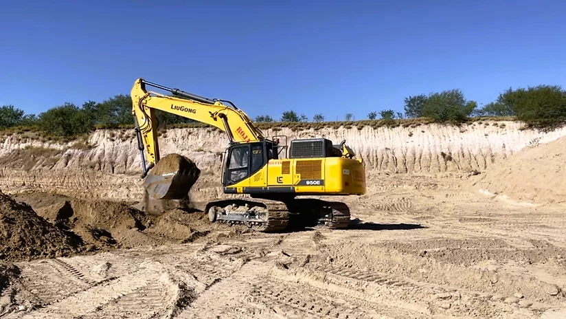 Liu Gong Excavator Rojas Equipment 950 E 2022 628ea91bb19e6