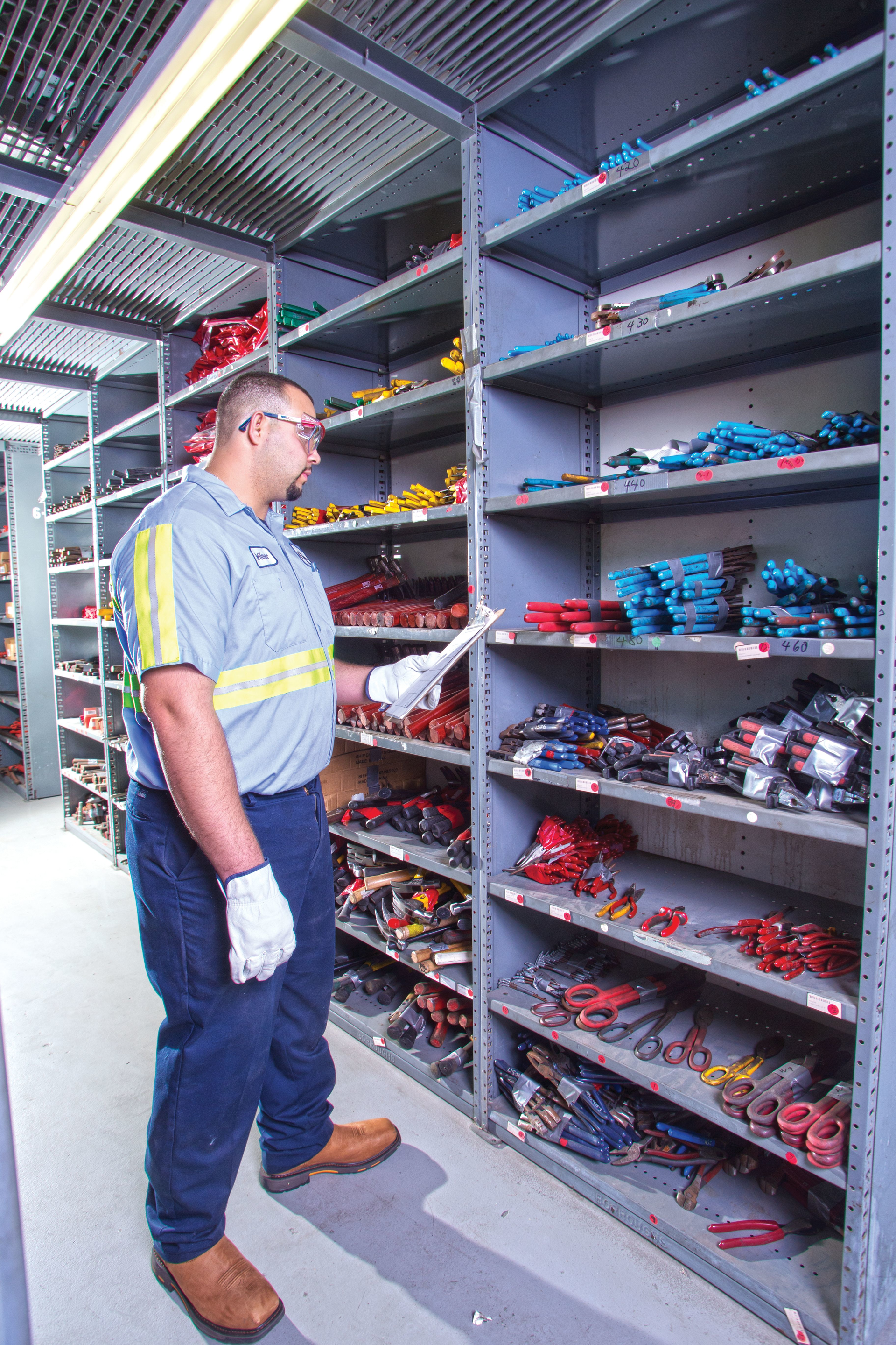 United Rentals Shares Strategies for Tool Rentals Rental Equipment