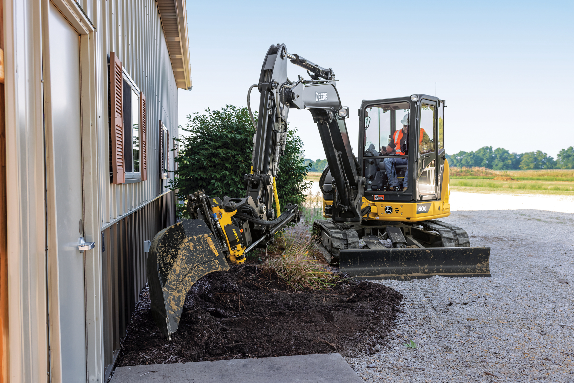 John Deere’s engcon Tiltrotators Can Be Equipped with Excavators