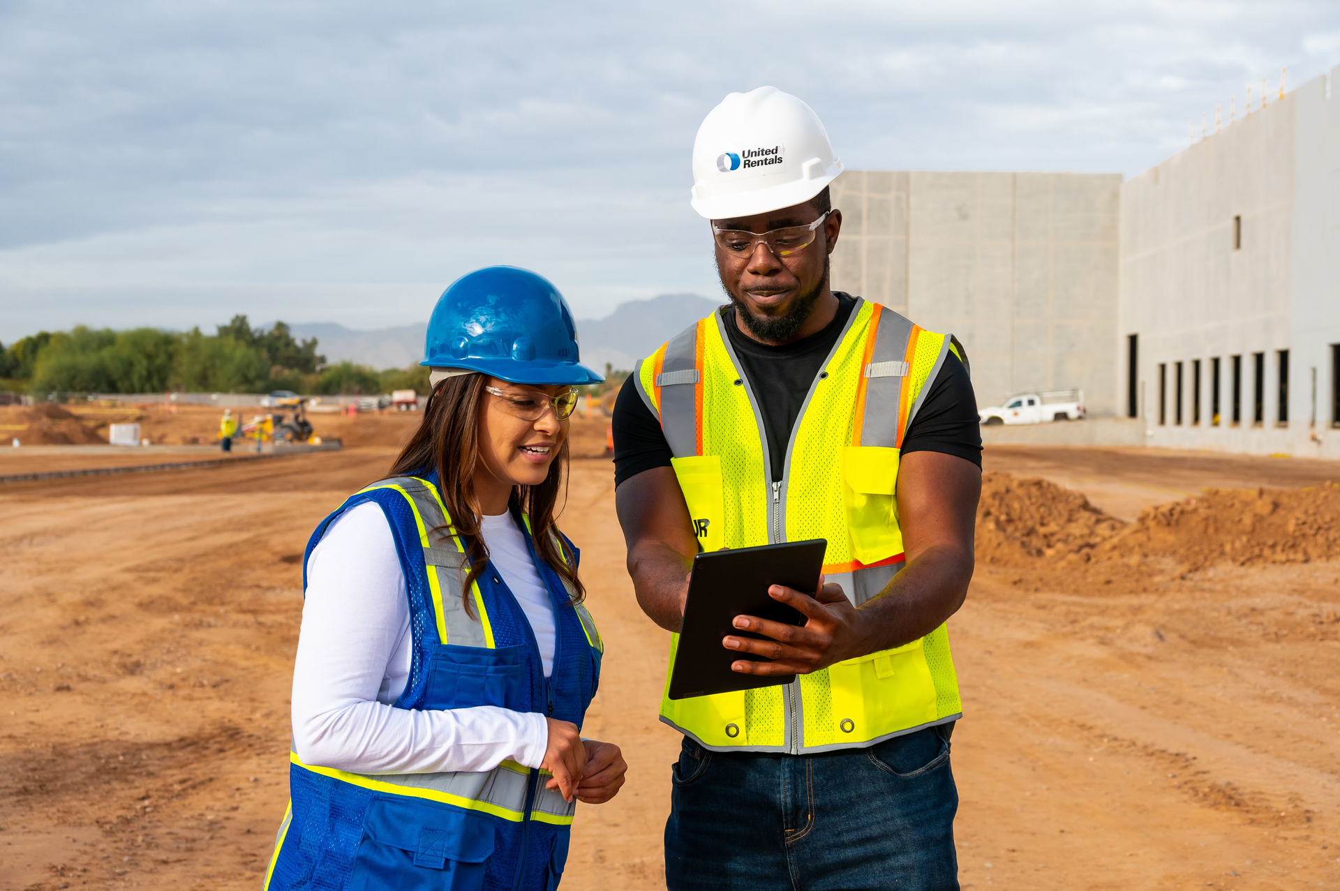 United Rentals Diversity Image 22 62e9af78867d1