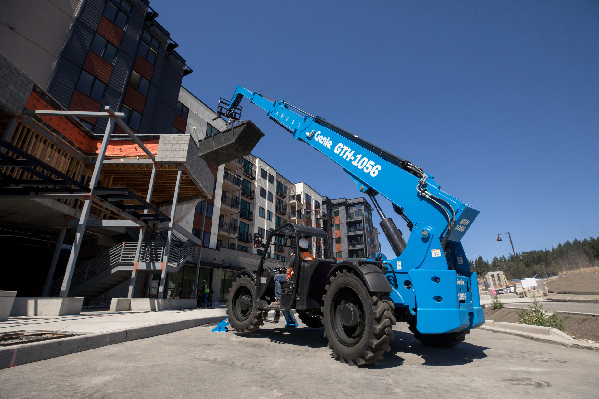 Genie Gth 1056 Lift Side Back View High Res 22