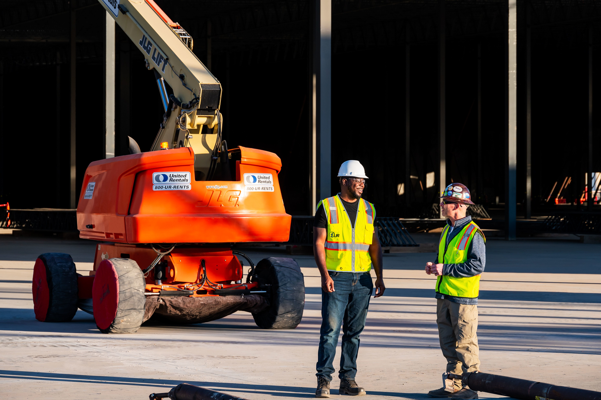 Total Revenue Rises 30 1 Percent For United Rentals In Q1 Rental Leaps   United Rentals Aerial Unit Staff 22.6449c7d0ec7fd 