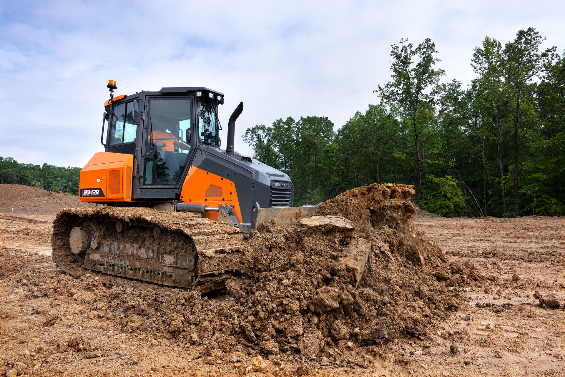 Develon Dd130 Dozer 5 Mb (3)