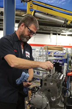 65ec0481567a73001e9677e5 Cnh Reman Michael Hayden Installing Push Rods Spri
