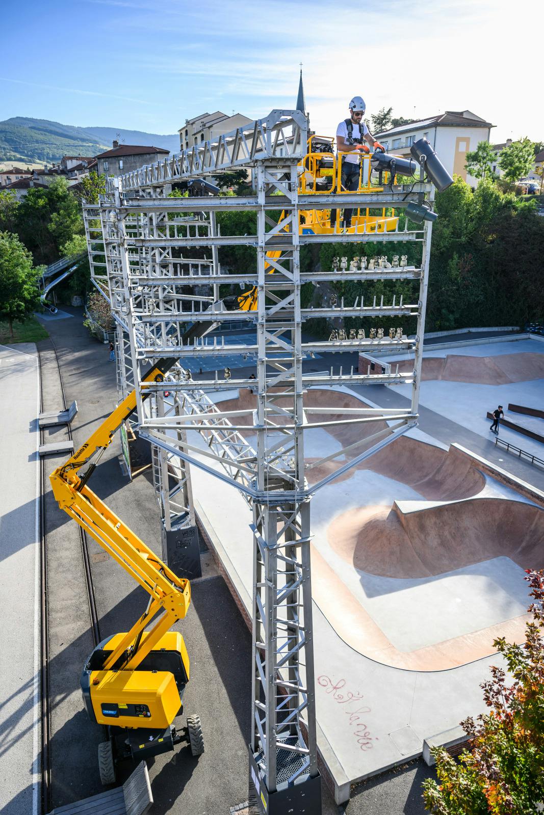 6719668a149fe3fa2dd8d08e Haulotte Ha46 E2 2024 Interviews