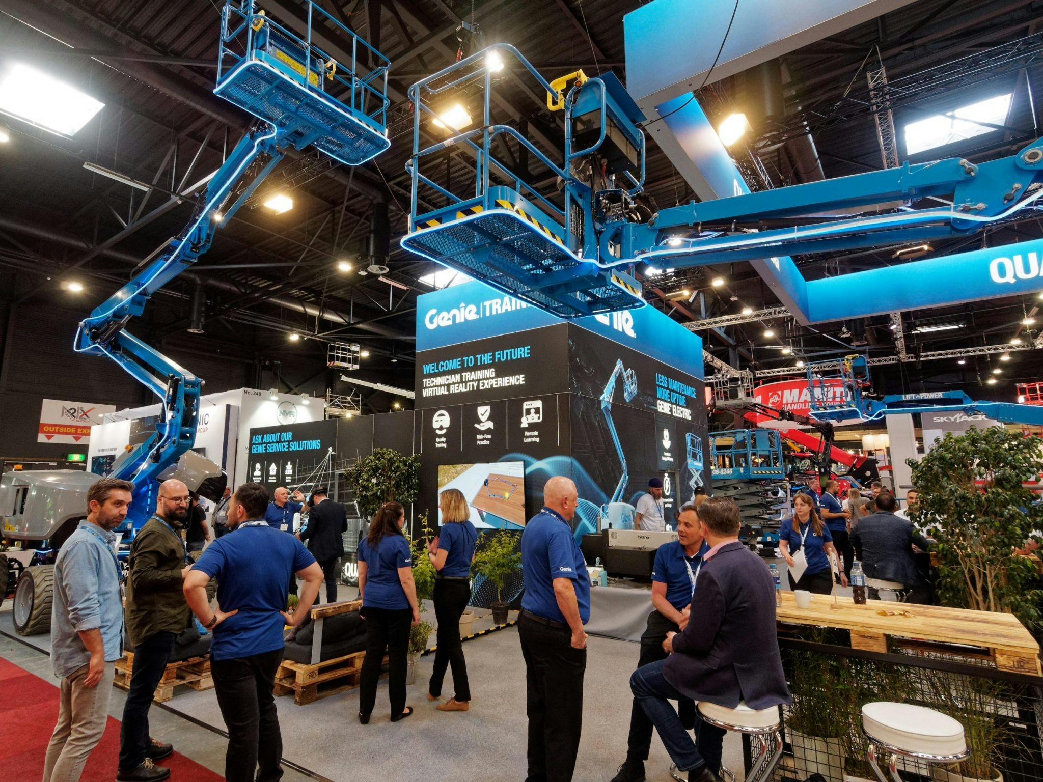 682578658475a614efe45c0b Europlatform Hires 25