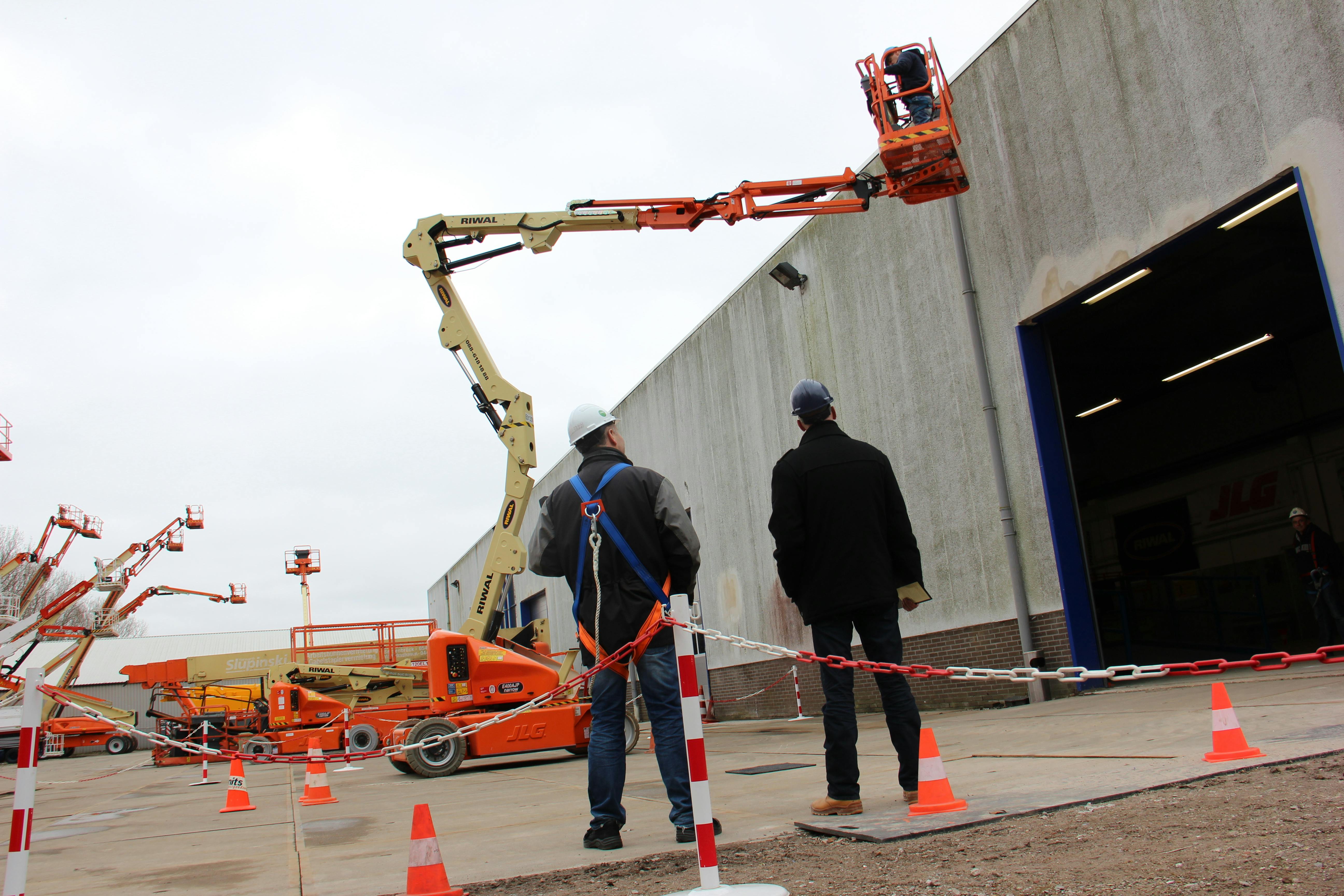 riwal_aerial_safety_first_825