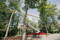 68bf5857f012c7ea8311914c Cmc North America Tracked Aerial Lift 925 68bf5857f012c7ea8311914c Cmc North America Tracked Aerial Lift 925