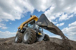 68d2e0090925cee0b8644cfa Gehl V360 Skid Steer 2 1 925 68d2e0090925cee0b8644cfa Gehl V360 Skid Steer 2 1 925