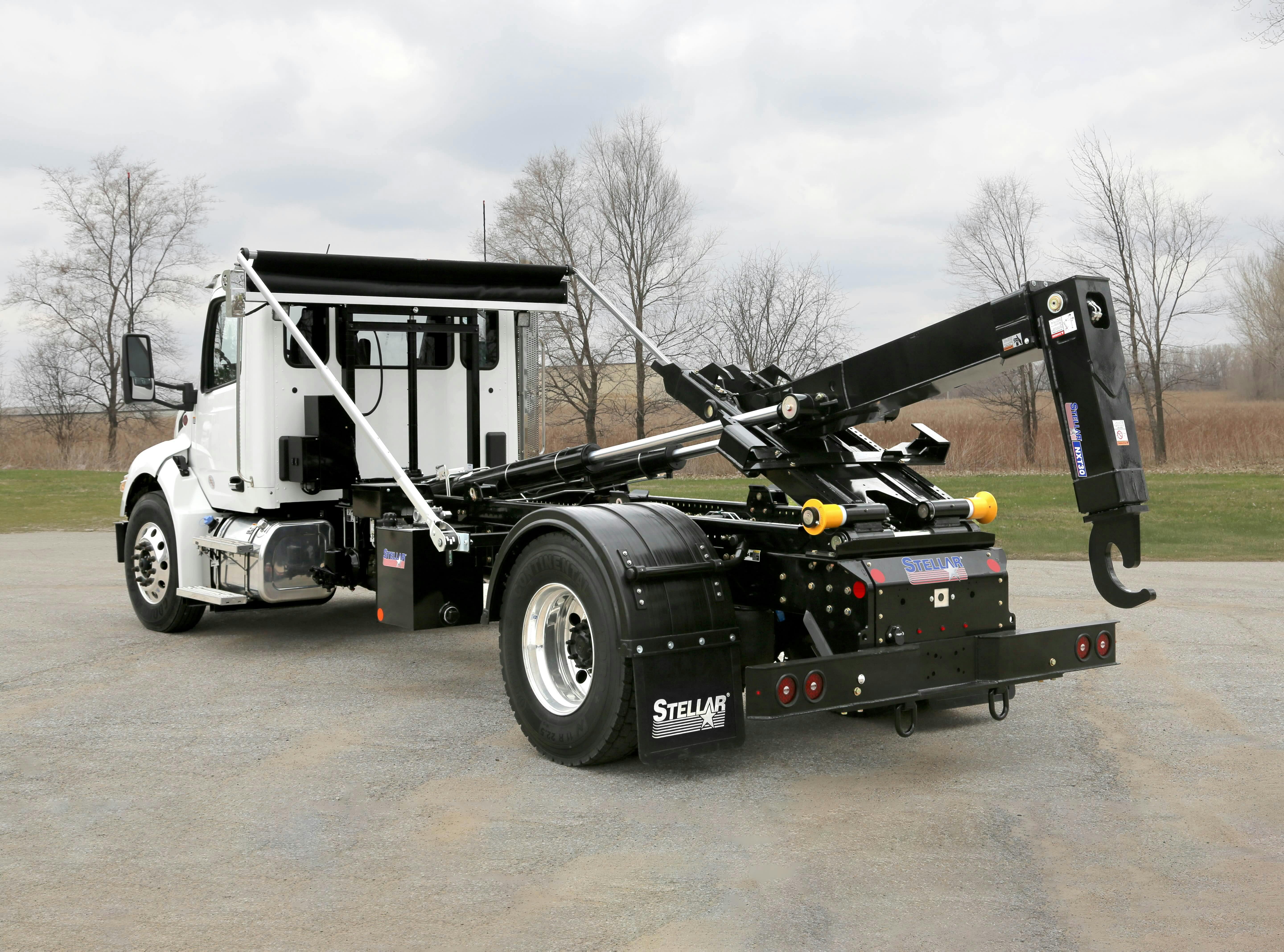 stellar_hooklifts_525