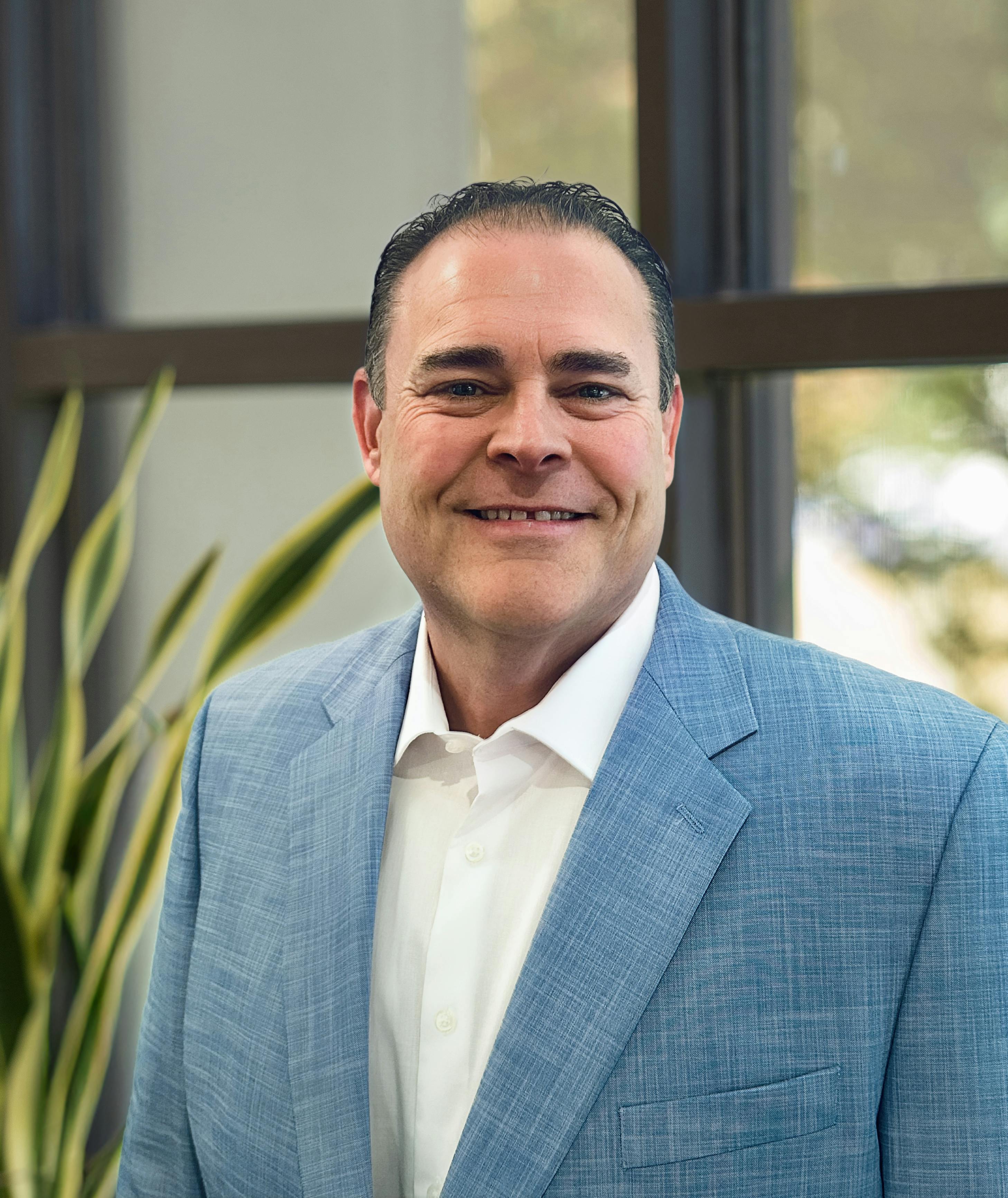 6903889c568569d472fdd90e Mec Matt Lyons Photo 1025